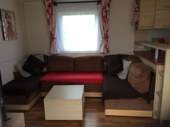 2 Bedrooms Cottage