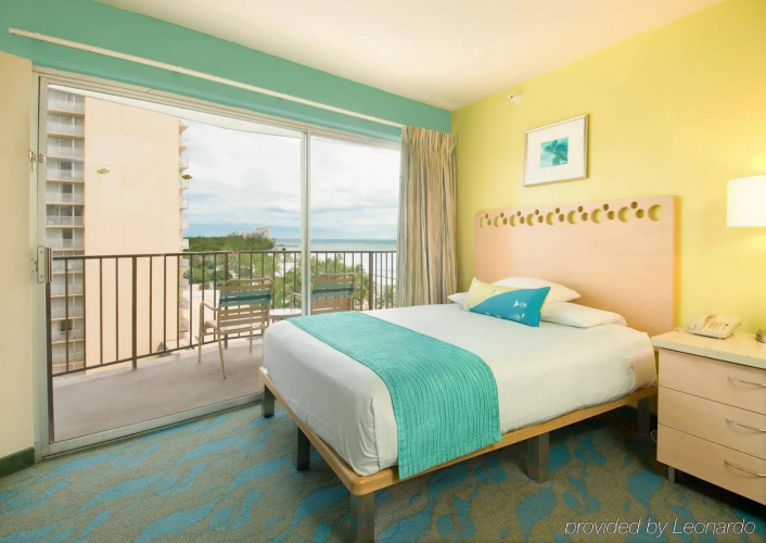 Waikiki Circle Hotel