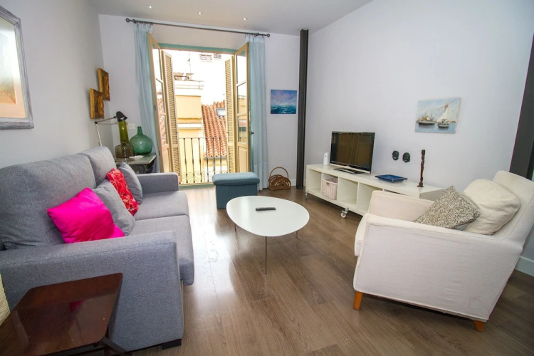 Adorable Apartment Ollerias