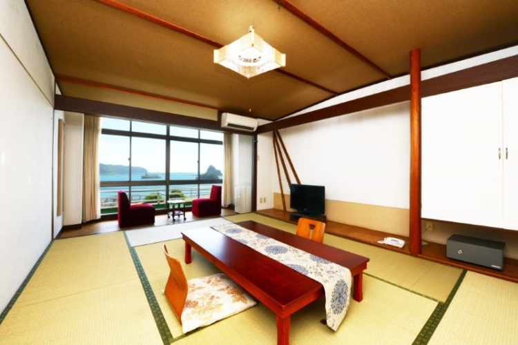 Standard room with ocean view