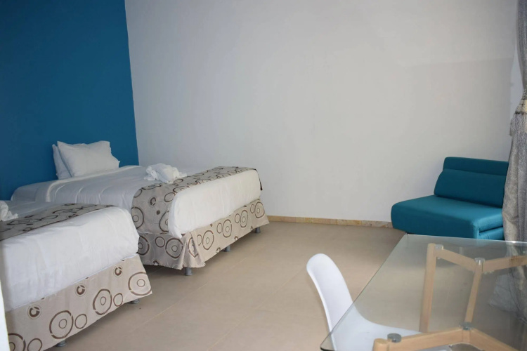 Hotel Quelitales