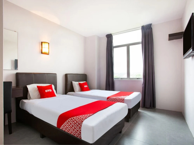 988 Hotel by OYO Rooms