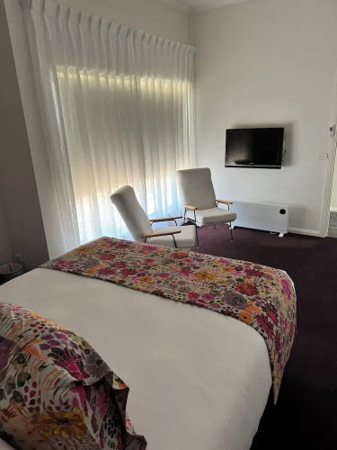 American Hotel Creswick