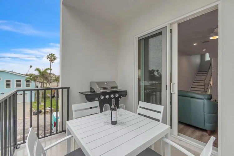 Azul Townhomes A1