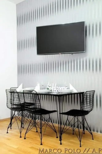 MarkoPolo Apartments