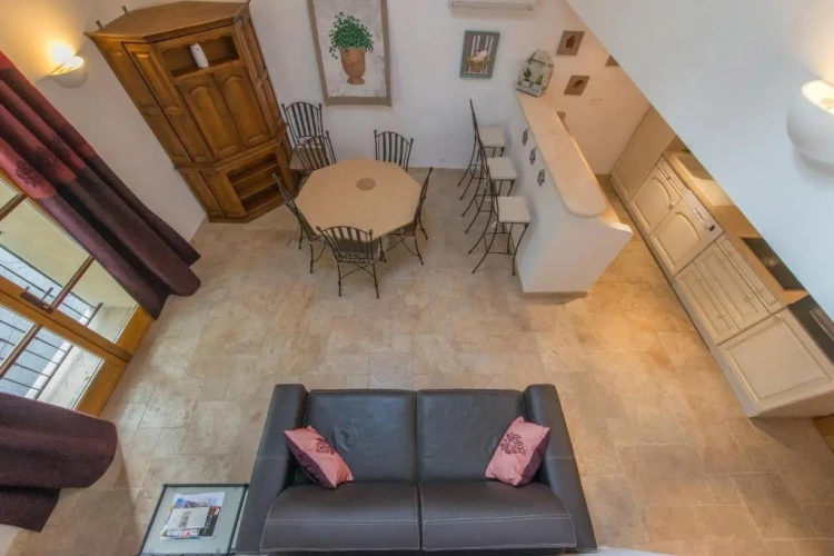 2 Bedrooms Cottage