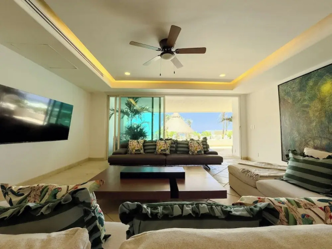 Apartamento Espacioso con Vista al Mar