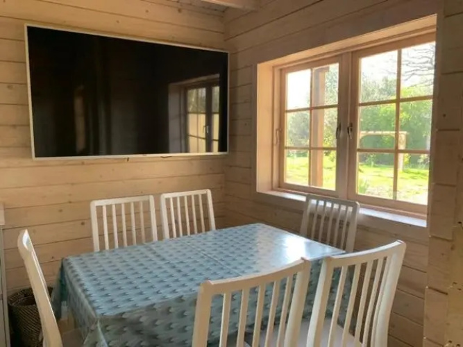 The Secret Cottage & Hideaway Caravan
