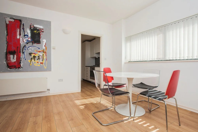 Modern 2 Bedroom Flat In West Ham