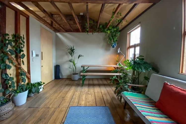Bright, Spacious Two-bed in Hackney