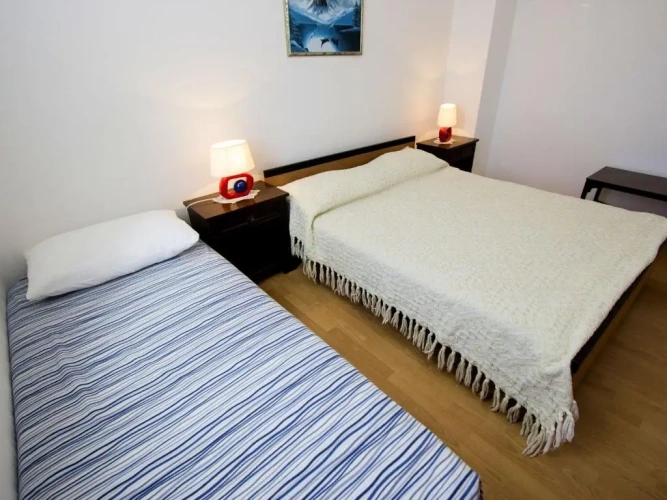 1 Bedroom Apartment with garden view