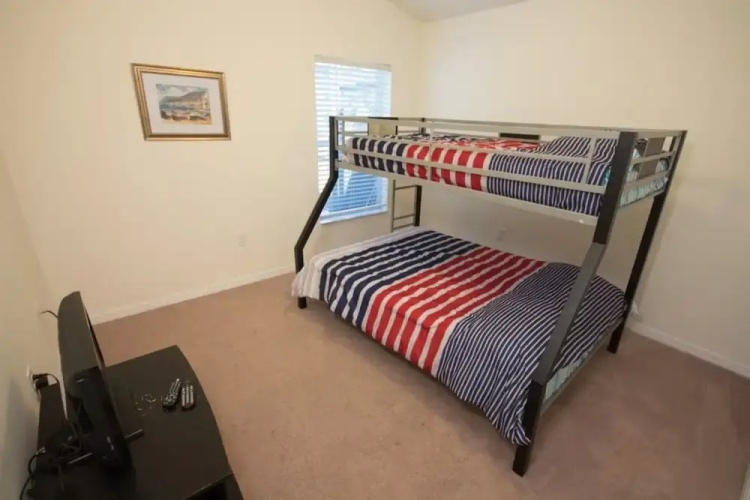 Veranda Palms 4458