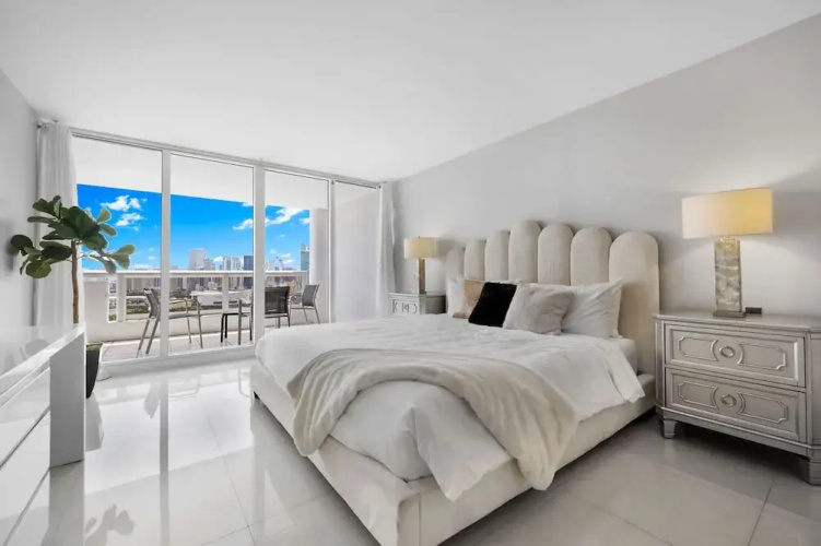 Sun Style Space 3BR Grand