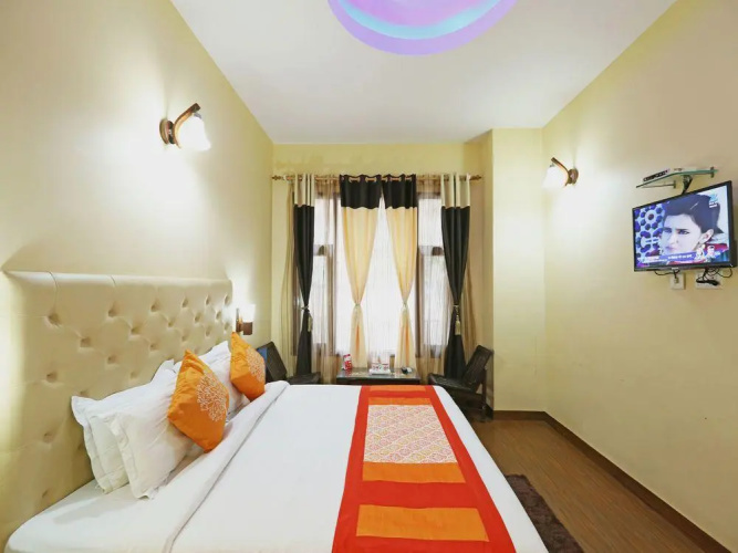 Seven Hills Hotel