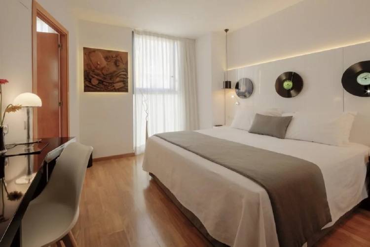 Evenia Rocafort Hotel