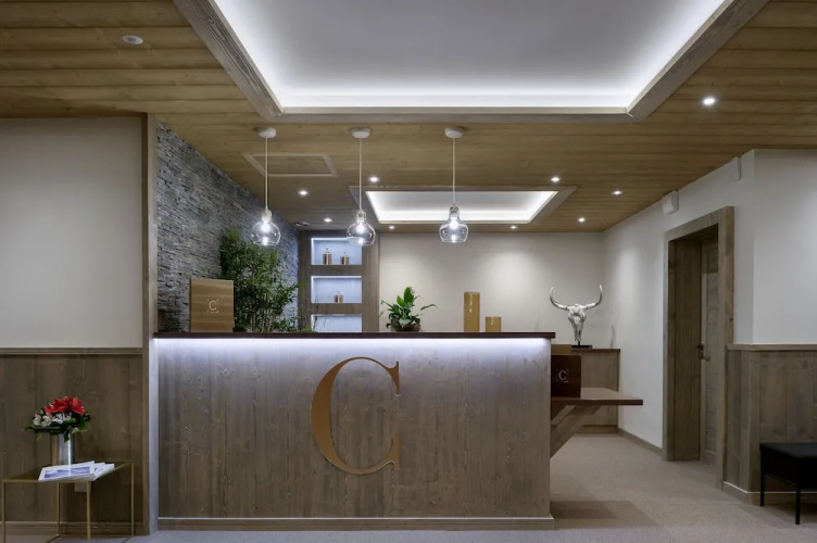 Le C Residence Apartment T4 Cabins A06