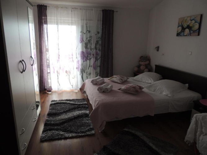 1 Bedroom Apartment with balcony and with sea view