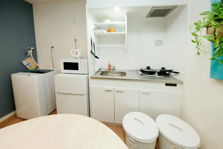 JR Station Apartment 1F