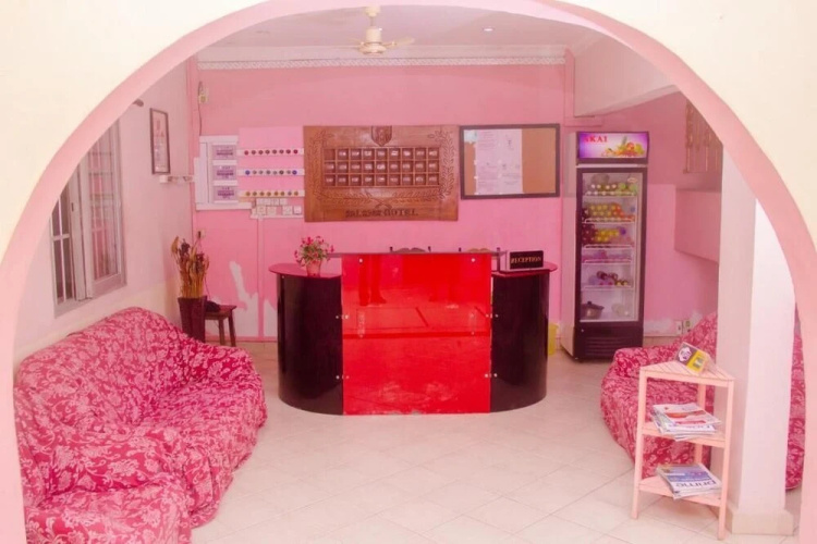 Salama Hotel