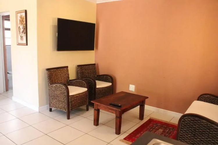 Classic Cape Dutch Studio Apartment