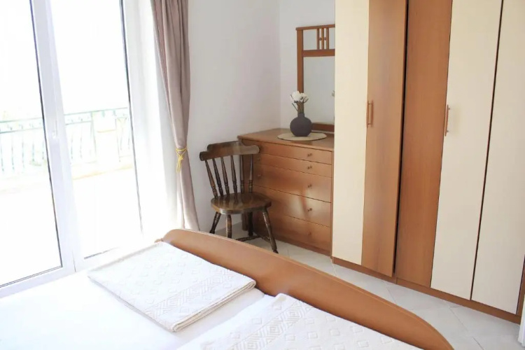 Apartments Zdenka-10m from beach