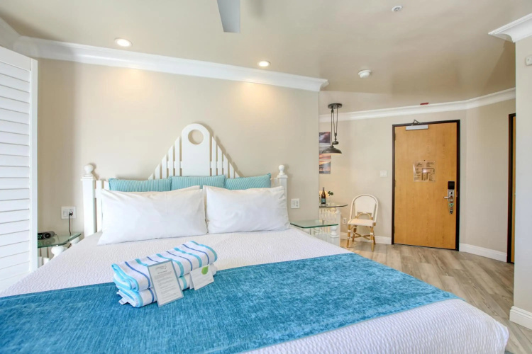 SeaVenture Beach Hotel