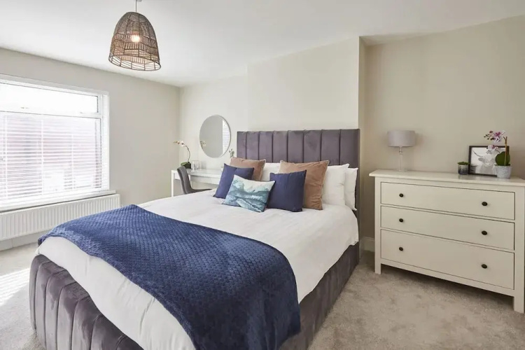 Host Stay No 8