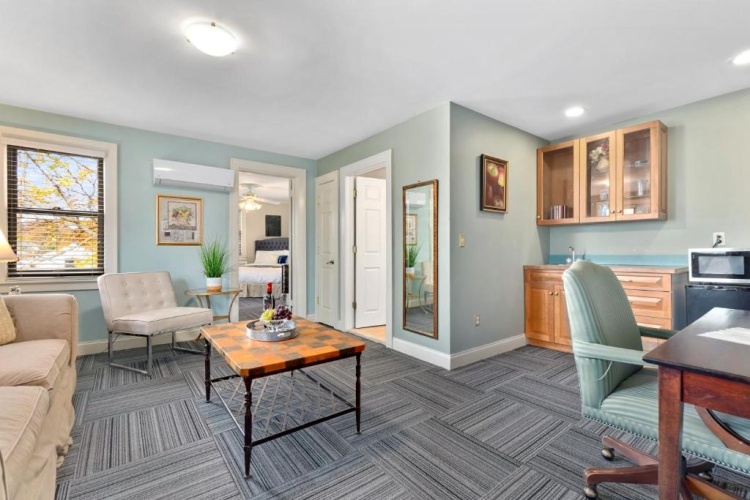 Deluxe Suite