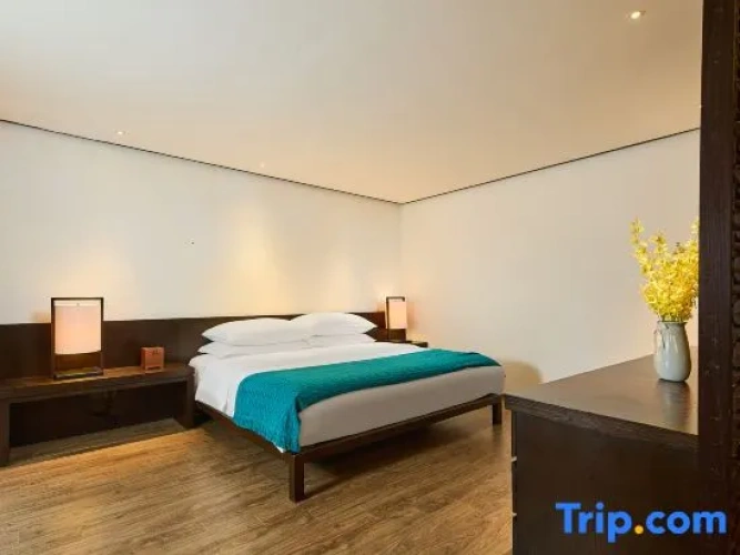 3 Bedrooms Deluxe room