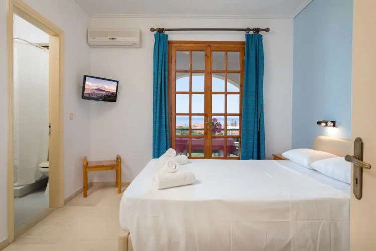 Deluxe Double room with balcony and with sea view