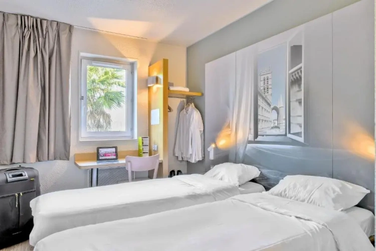 Twin room