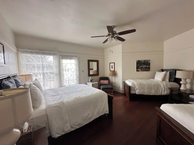 Standard room with balcony