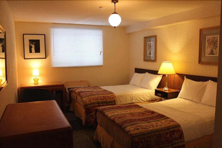 Mazinaw Residence Inn