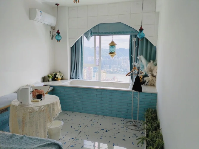 Standard room with city view