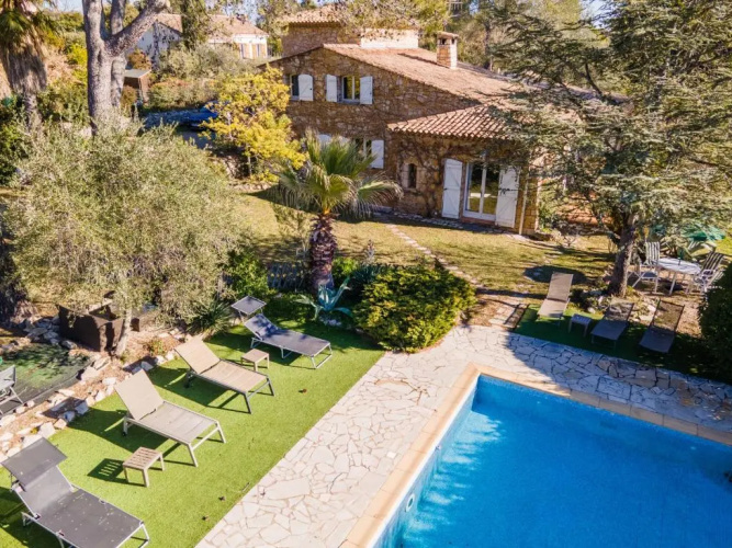 Bastide de l'Ovalie Gites