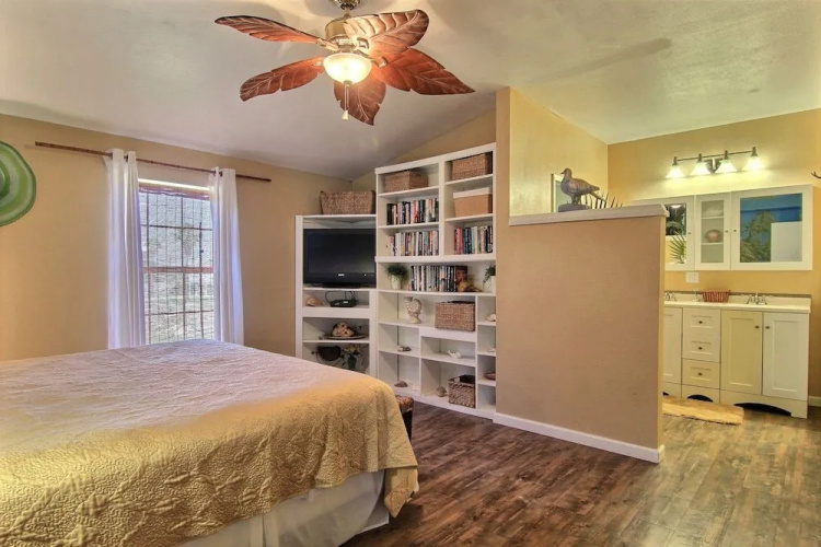 4 Palms 628 by RedAwning