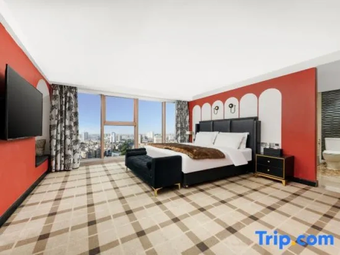 Economy Suite