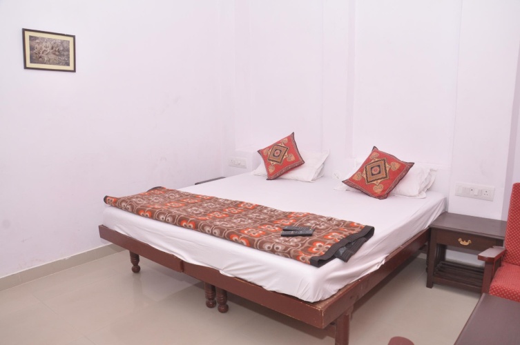 Deluxe Single room