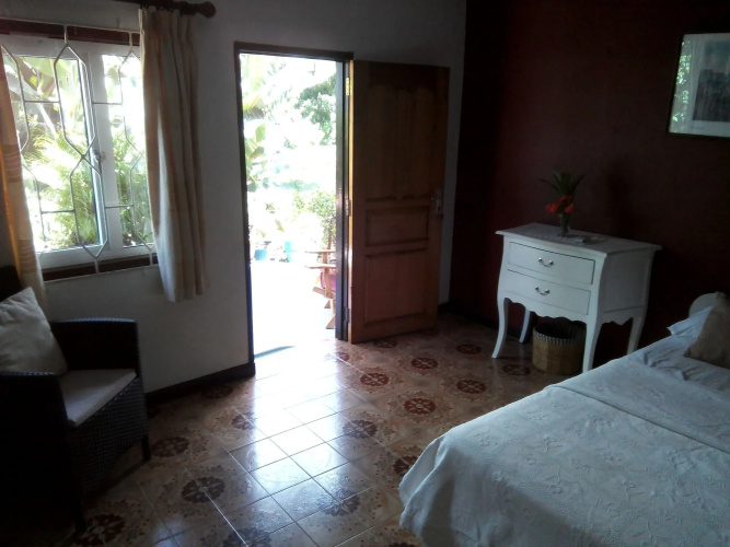 CHEZ LORNA 3 nights or plus
