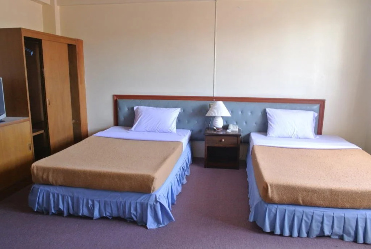 Angthong Hotel