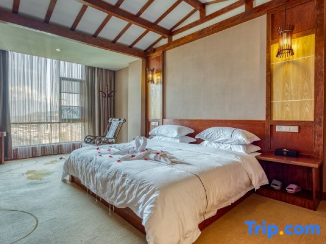 Deluxe Double Suite