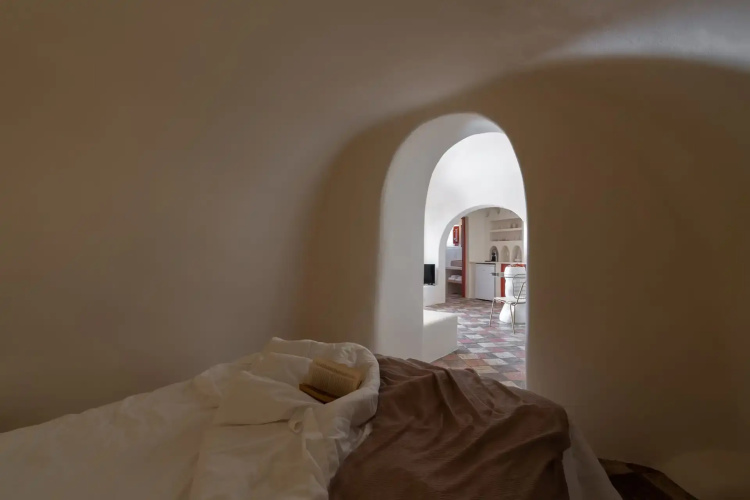 The Architect's Cave House - Oia