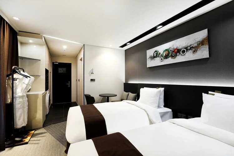 Standard Twin Family room
