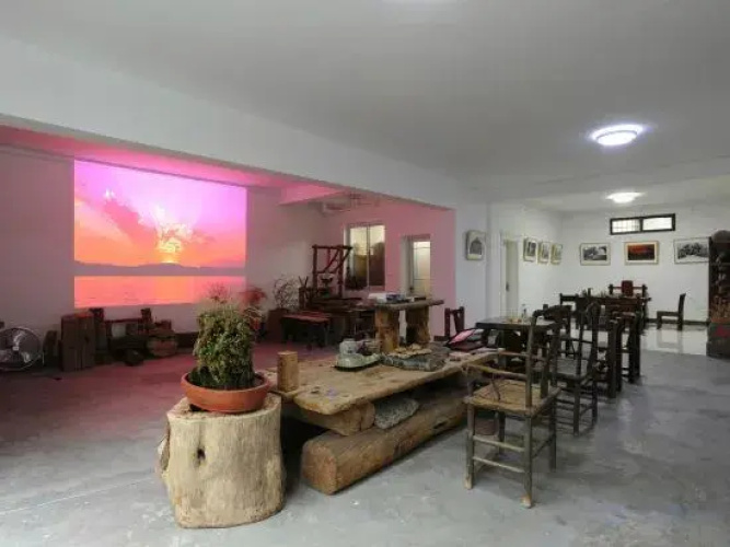 Liaolu Guesthouse