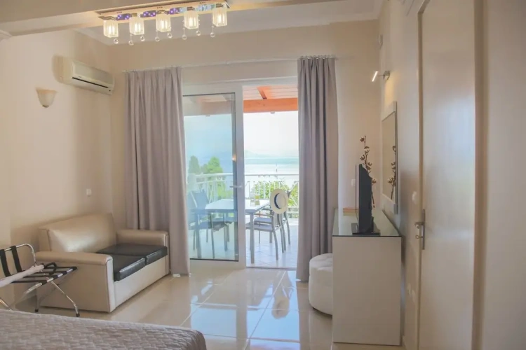 1 Bedroom Apartment with balcony