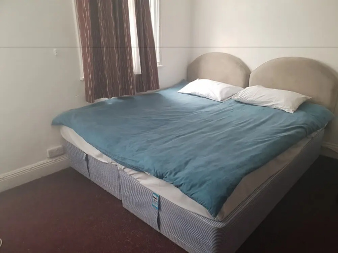 Acacia Hotel