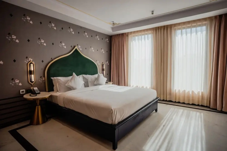 Superior room