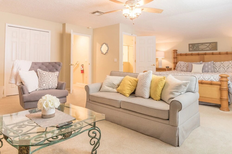 7950 Sea Pearl Circle