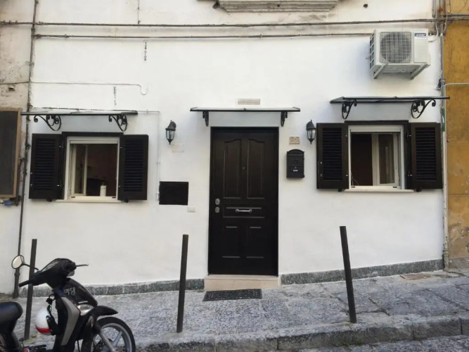 Casa Vacanze Sannazzaro Flat