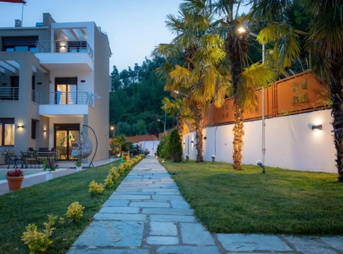 3 Bedrooms Villa